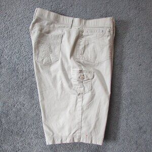 Gloria Vanderbilt 12 Gray Longer Leg Bermuda Shorts Zip Fly Inside Elastic Band